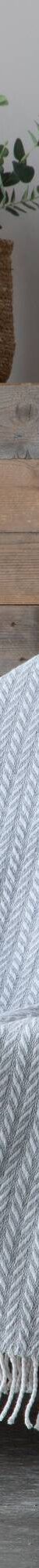 Plaid chevrons bicolores (gris / blanc) Plaid chevrons bicolores (gris / blanc)